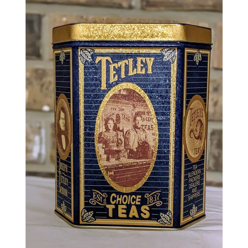Tea Tin with Infuser Spoon